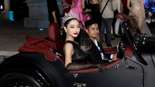 Dàn hậu đổ bộ sự kiện Vietnam Beauty Fashion Fest