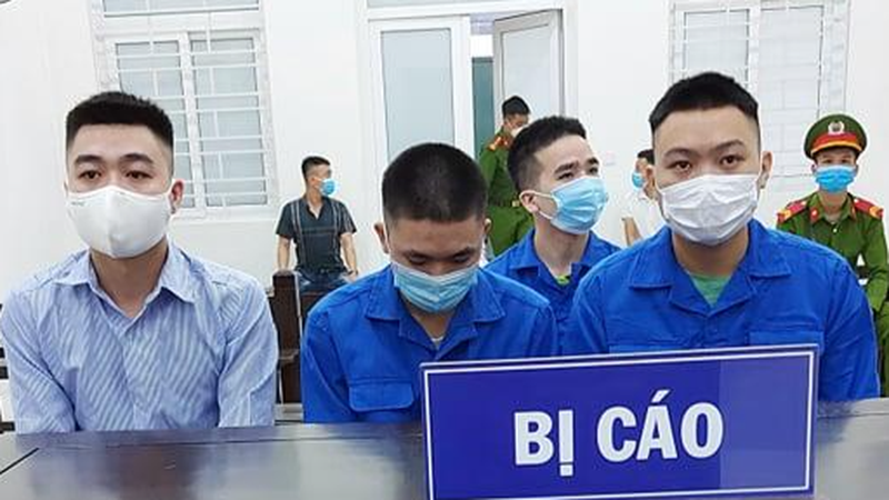 Các bị cáo tại tòa