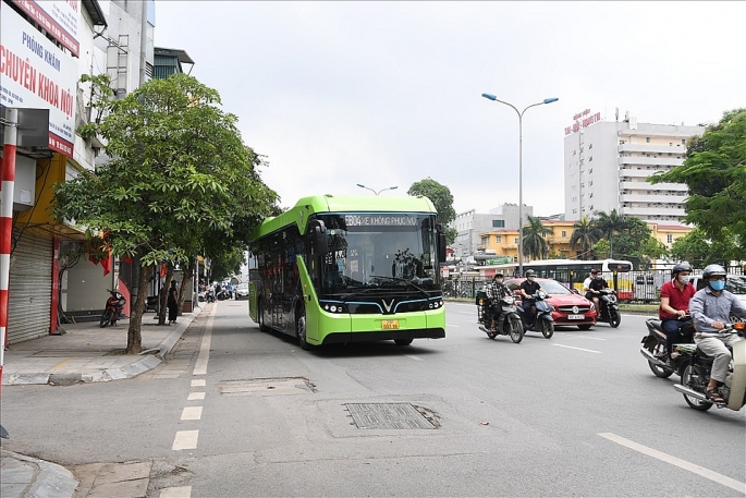 Hà Nội mở thêm tuyến buýt điện nối KĐT Vin Smart City đến Long Biên