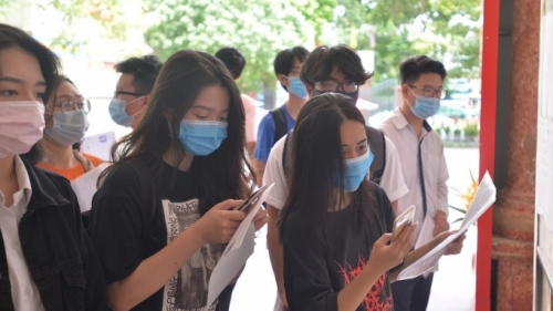 Tuyệt đối không ép buộc, vận động học sinh, phụ huynh trong việc đăng ký dự tuyển vào lớp 10