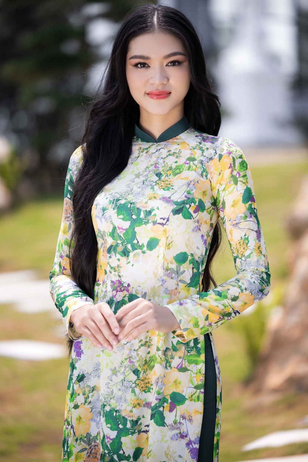 Bộ ảnh profile áo dài đẹp lung linh của dàn thí sinh Miss World Vietnam 2022