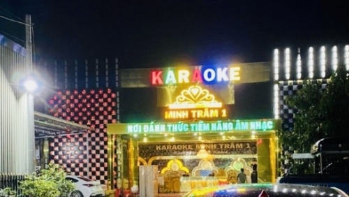 Mâu thuẫn lúc tính tiền, quản lý quán karaoke bắt trói, đánh đập khách