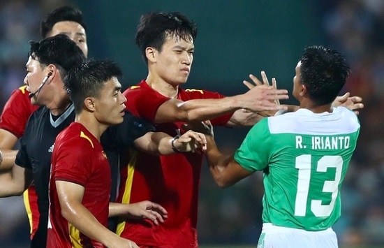 U23 Việt Nam 3-0 U23 Indonesia: Sự khác biệt của đẳng cấp