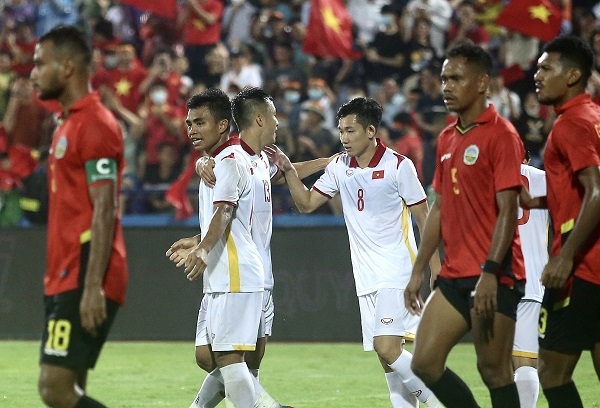 Thắng nhẹ Timor Leste, U23 Việt Nam vào bán kết với ngôi đầu bảng