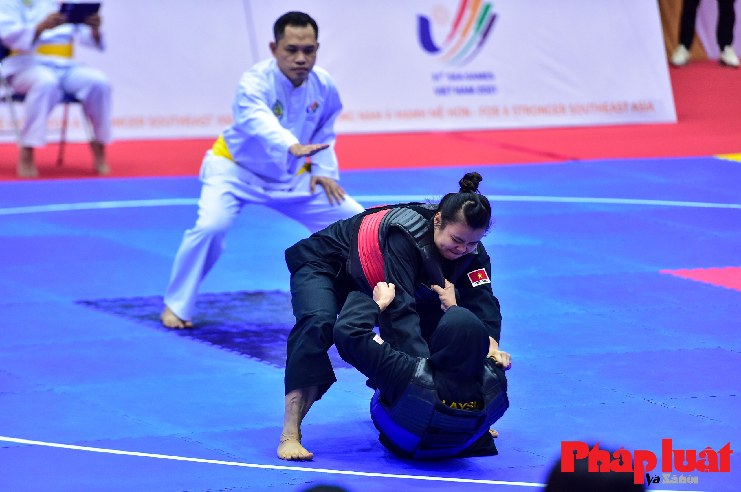 Võ sĩ dân tộc Thái mở hàng HCV cho Pencak Silat Việt Nam