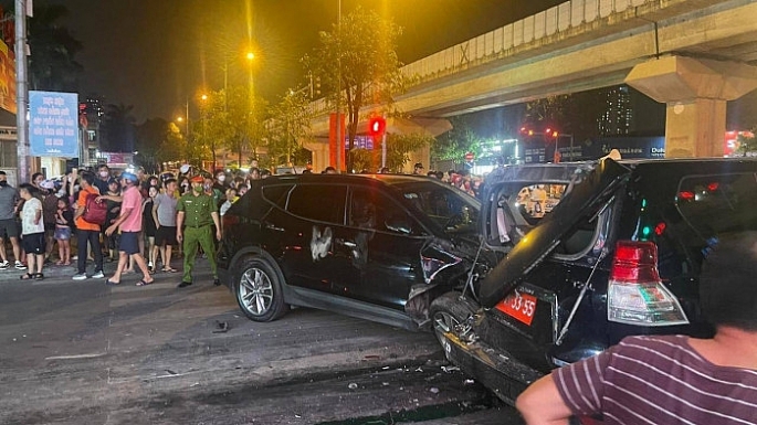 Danh tính lái xe ô tô húc hàng loạt phương tiện, đã có người tử vong