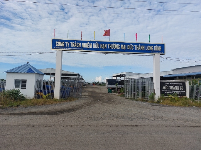 Do trước Hải quan làm sai, doanh nghiệp tự phát thành lập điểm tập kết hàng hóa hưởng lợi