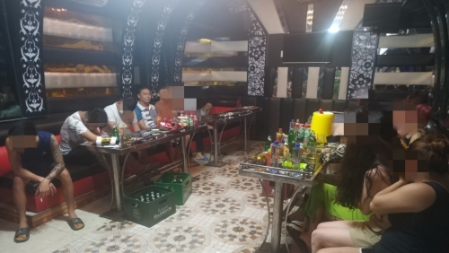 Triệt phá “ổ nhện” tại karaoke Điểm Hẹn