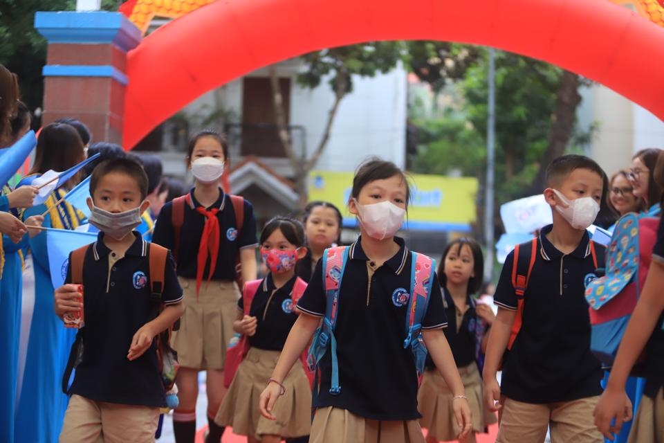 2,2 triệu học sinh Thủ đô tưng bừng trong ngày hội khai trường