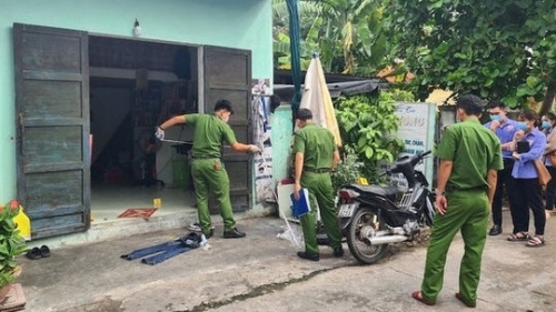 Vợ tử vong, chồng nguy kịch trong phòng ngủ lúc sáng sớm