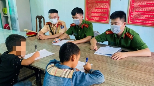 Tái diễn việc trẻ em ném đá vào xe ô tô trên đường cao tốc Bắc Giang – Lạng Sơn