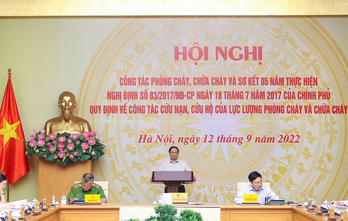 Tiếp tục rà soát, hoàn thiện hệ thống pháp luật về PCCC và CNCH