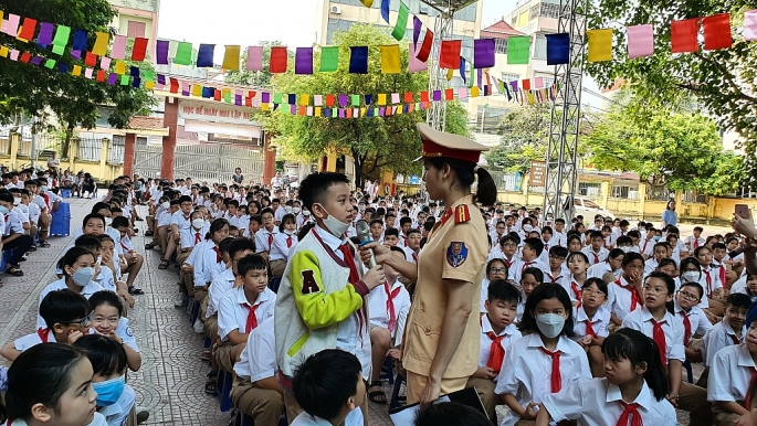 Triển khai hoạt động giáo dục an toàn giao thông tại trường THCS Vân Canh, huyện Hoài Đức (Hà Nội) năm học 2022-2023