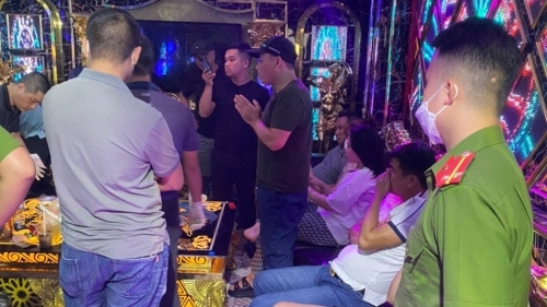 Triệt phá ổ nhóm ma túy núp bóng quán karaoke ở Hải Phòng