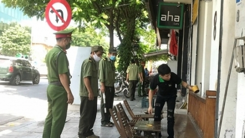 “Thức cho dân ngủ ngon, gác cho dân vui xuân”