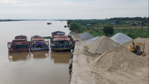 Hải Phòng: Hỗn chiến tại bãi khai thác cát, 2 người bị thương