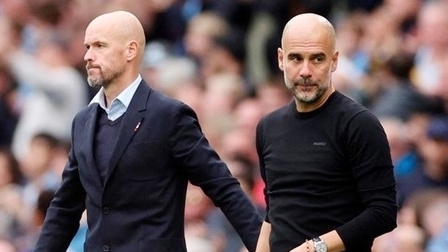 Pep Guardiola "khịa" Man Utd dùng tiền mua danh hiệu