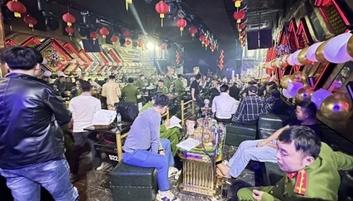 Vĩnh Phúc: Kiểm tra quán bar Lounge Louis, phát hiện 26 đối tượng dương tính ma túy