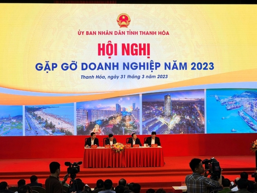 Gặp gỡ, lắng nghe cùng tháo gỡ khó khăn với doanh nghiệp