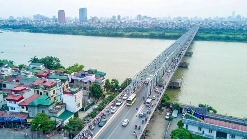 Hà Nội cấm phương tiện đi vào làn hỗn hợp cầu Chương Dương để bảo trì ống nước