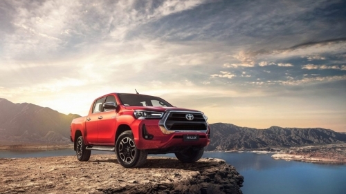 Mẫu xe bán tải Toyota Hilux chuẩn bị trở lại Việt Nam