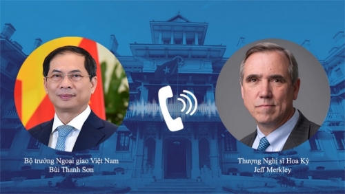 Bộ trưởng Ngoại giao Bùi Thanh Sơn điện đàm với Thượng Nghị sỹ Jeff Merkley