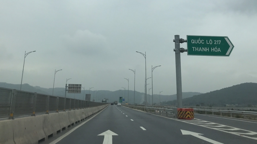 Thi công loạt dự án trọng điểm, nối thông 653km cao tốc Bắc - Nam