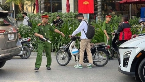 Quận Thanh Xuân: hơn 160 học sinh vi phạm luật giao thông bị xử lý nghiêm