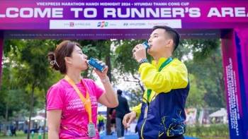 Vinamilk tài trợ “132 kg đạm*” cho 11.000 runner VnExpress Marathon Hà Nội