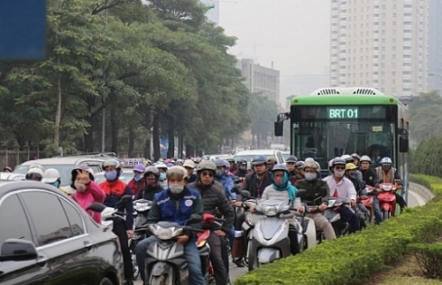 Hà Nội sẽ xử lý nghiêm xe cá nhân lấn làn buýt nhanh BRT