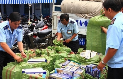 Buôn bán hàng giả, hàng cấm bị phạt tới 100 triệu đồng