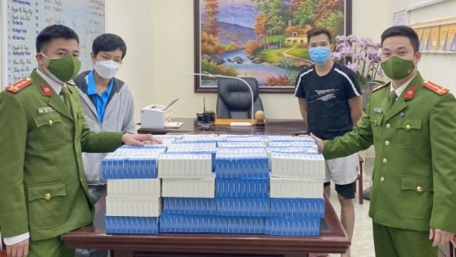 Thu giữ 48.000 viên thuốc “Thanh hoa liên ôn” và 1.500 bộ kit test Covid-19 không rõ nguồn gốc