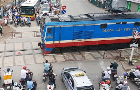 Hoàn thiện chế tài xử lý vi phạm lĩnh vực hàng hải, giao thông đường bộ và đường sắt, hàng không dân dụng