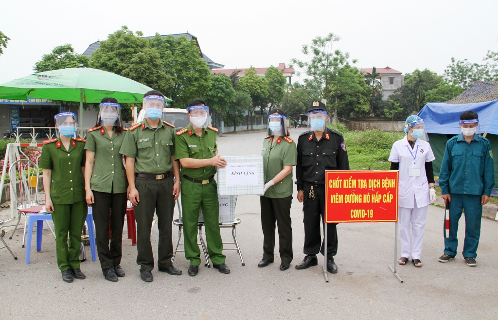 Bộ trưởng Tô Lâm gửi Thư khen lực lượng CAND trong công tác phòng, chống dịch