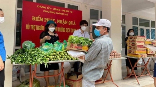 Chủ tịch phường kêu gọi từ thiện giúp dân "mắc kẹt": Tài khoản về 0 đồng, minh bạch sao kê