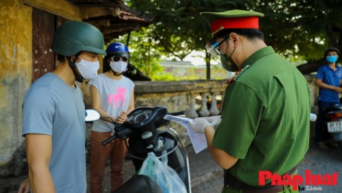 Hà Nội xử phạt trên 1 nghìn trường hợp vi phạm phòng, chống dịch trong ngày 4-9