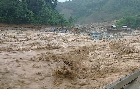 Thủ tướng chỉ đạo khẩn cấp ứng phó mưa lũ và đảm bảo an toàn hồ đập