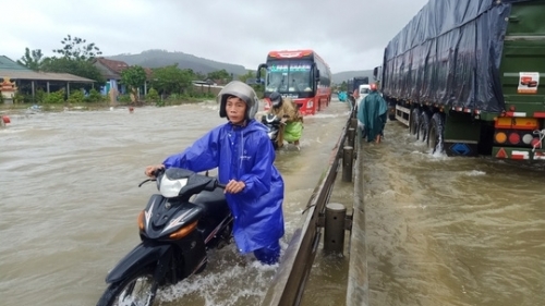 Khẩn trương khắc phục nhanh hậu quả mưa lũ tại các tỉnh miền Trung, Tây Nguyên