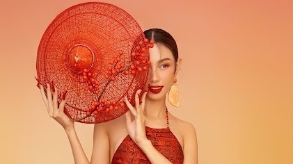 Miss Grand International 2021 trong bộ ảnh đón Xuân Nhâm Dần